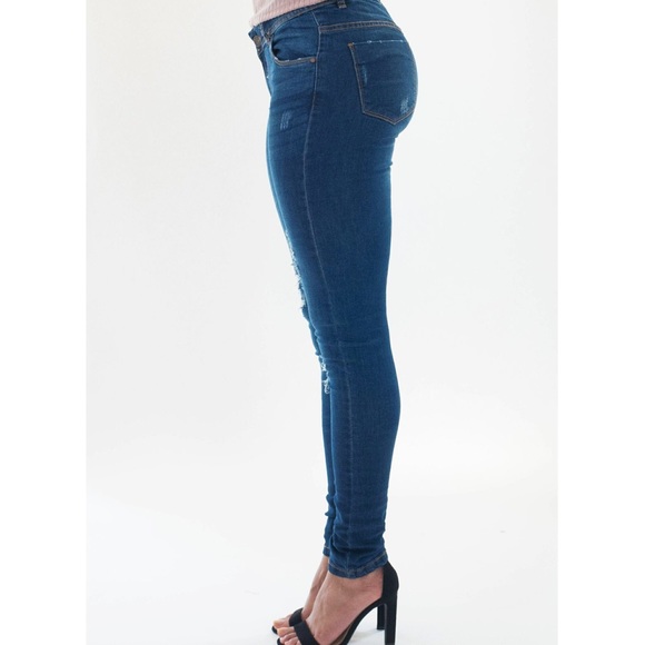 The Perfect Jeans - Picture 2 of 4